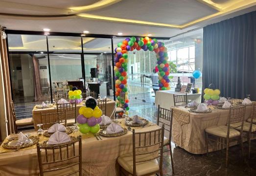 이스트랜드 호텔 & 레지던스 외관 또는 객실