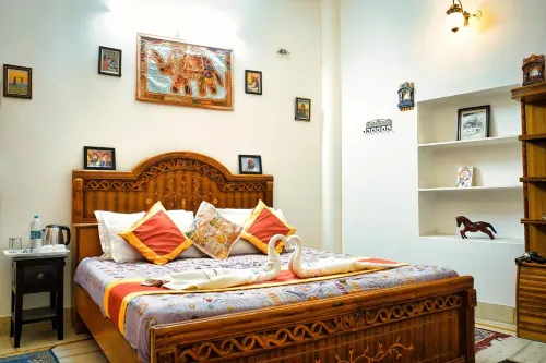 The Surya Paying Guest House