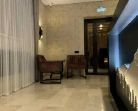 Eco House Hotel