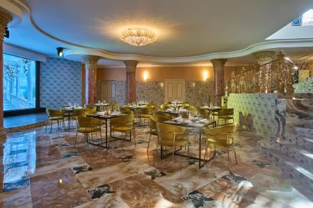 Malakhovka Palace (Малаховка Палас) Отели в г. Люберецкий район