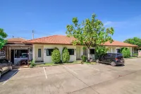 UD Place Hotels in 