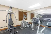 Wingate by Wyndham Savannah/Pooler - Gym