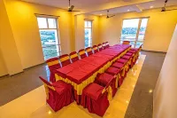 Hotel SRM Grandeurs Hotels in Tada