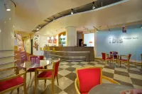 ไอบิส ฟิเรนเซนอร์ด แอโรปอร์โต - ที่มีบาร์