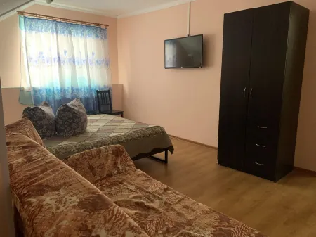 Гостевой дом Алла Отели рядом с достопримечательностью «Государственный музей-заповедник "Петергоф"»