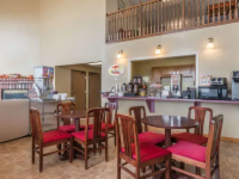 Super 8 by Wyndham Jerseyville Hotels in Jersey County