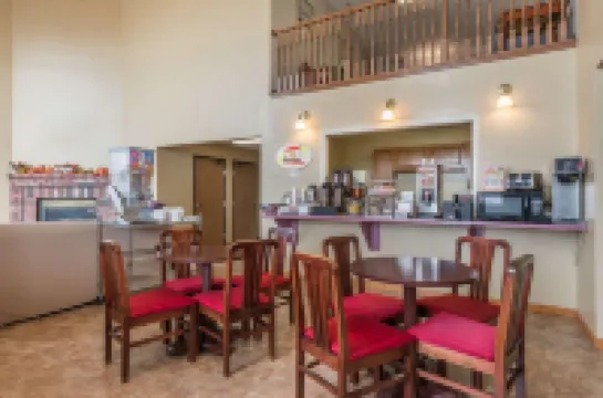 澤西維爾速8酒店 格拉夫頓酒店