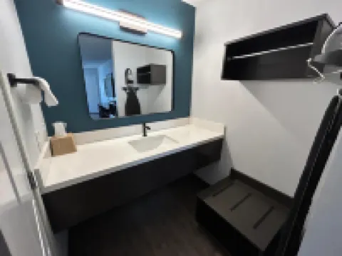 สตูดิโอ 6 สวีทส์ การ์ดีนา, แคลิฟอร์เนีย โรงแรมในทอร์รันซ์