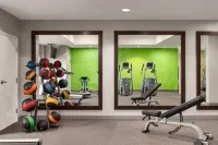 La Quinta Inn & Suites by Wyndham Arlington North 6 Flags Dr - Fitnessstudio