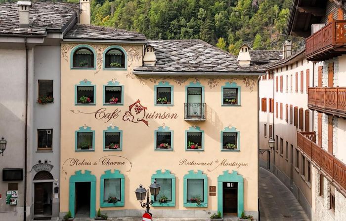 Café Quinson Relais de Charme