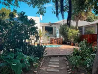 Aquarius Bed and Breakfast Hotels in Western District