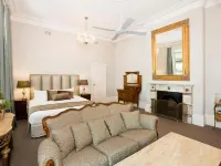 The Hughenden Boutique Hotel Hotels near جسر بايمونت