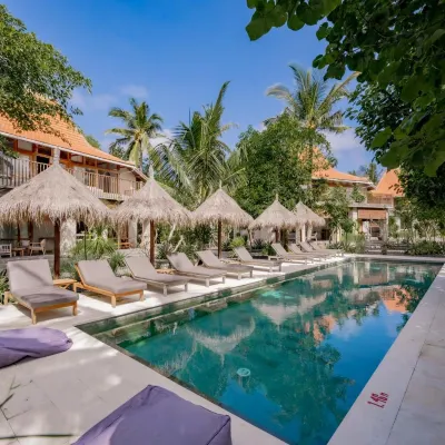 Amrani Diamond Beach Villas & Pool Hotels near Pulau Seribu Viewpoint