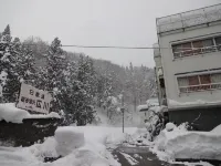 Echigo Yuzawa Hirokawa - Baarit