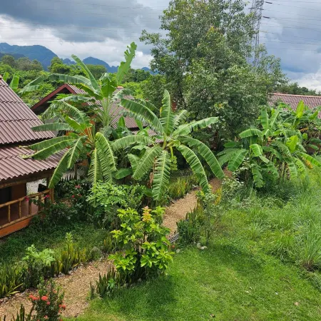 Nana Bungalows