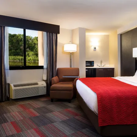 Holiday Inn MILWAUKEE RIVERFRONT by IHG