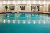 Holiday Inn Express & Suites YANKTON by IHG - Pool