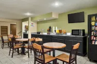 Super 8 by Wyndham Maysville KY Hotel di Maysville