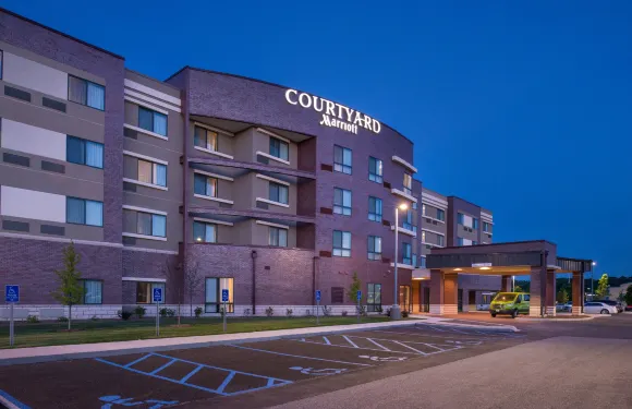 聖路易斯切斯特菲爾德萬怡酒店