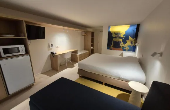 赫爾比加爾酒店