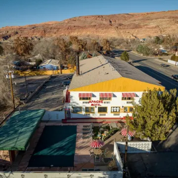 Apache Motel