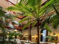 Hotel Monopol Hotels near Loro Parque