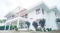 Villa Venety's Lembang by Bwb
