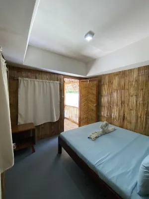 Moalboal Beach Front Hotel Hotels near Mag-aso Falls