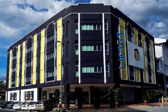 Golden Roof Hotel Ampang Ipoh Отели рядом с достопримечательностью «Elightened Heart Buddhist»
