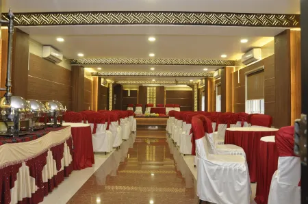 Hotel Grand Parkway Отели рядом с достопримечательностью «Shirdi Saibaba Temple»