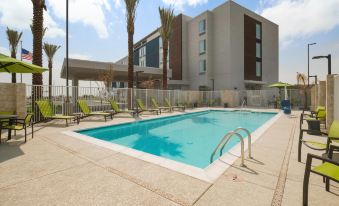 Tru by Hilton Goodyear Phoenix West