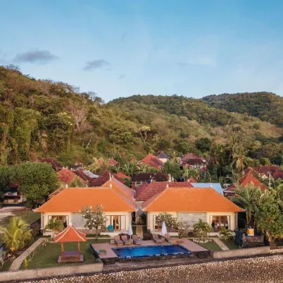 Cave Beach Bungalow Отели рядом с достопримечательностью «Обзорная площадка Пулау-Серибу»