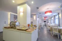Xenia Hotel - พร้อมอาหารเช้า