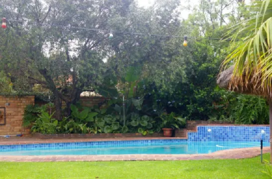 Ukarimu Guest House Отели в г. 