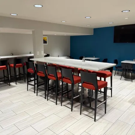 Days Inn by Wyndham Yosemite Area