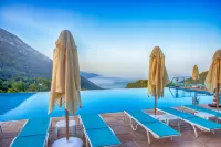 Ramada by Wyndham Fethiye Oludeniz - Infinity Pools