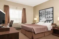 Super 8 by Wyndham Red Lake ON