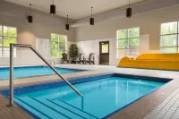 Microtel Inn & Suites by Wyndham Val-d'Or - Pools