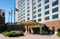 Newport News Marriott at City Center Hotels near نيوبورت نيوز / ويليامسب