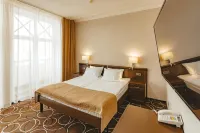 Apriori Hotel