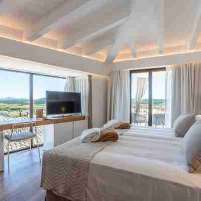 Ynaira Hotel & Spa Rooms