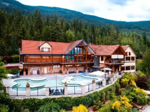 Halcyon Hot Springs Resort