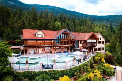 Halcyon Hot Springs Resort Hotels in 