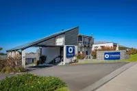 Mandala Ace Albany Hotel Hotels in Orana