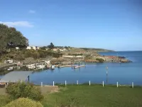 Penneshaw Oceanview Apartments Hotels in Penneshaw