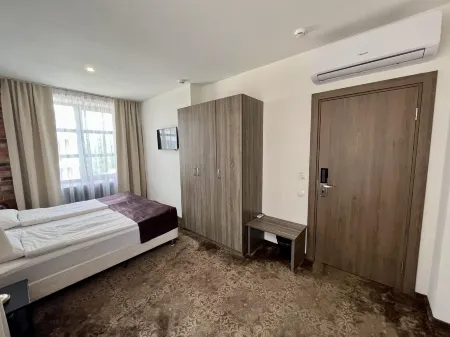 LofT Hotel (Лофт отель) Отели рядом с достопримечательностью «Нижегородский государственный технический университет им. Р.Е. Алексеева»