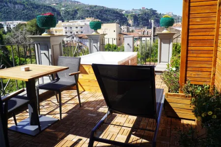 Palazzo Martinelli s.r.l Отели рядом со станцией Сорренто