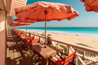 Coral Sands Hotel - شاطئ