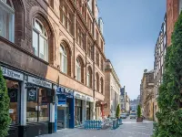 Travelodge Edinburgh Central Queen Street Hotels near Inverleith