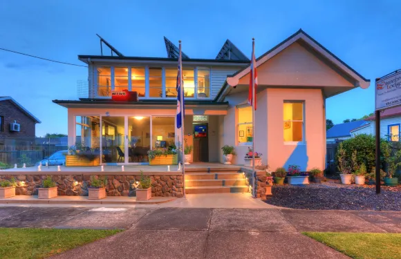 丹內博洛奇酒店